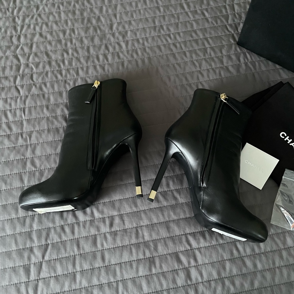 Chanel booties size 37 - Picture 6 of 10
